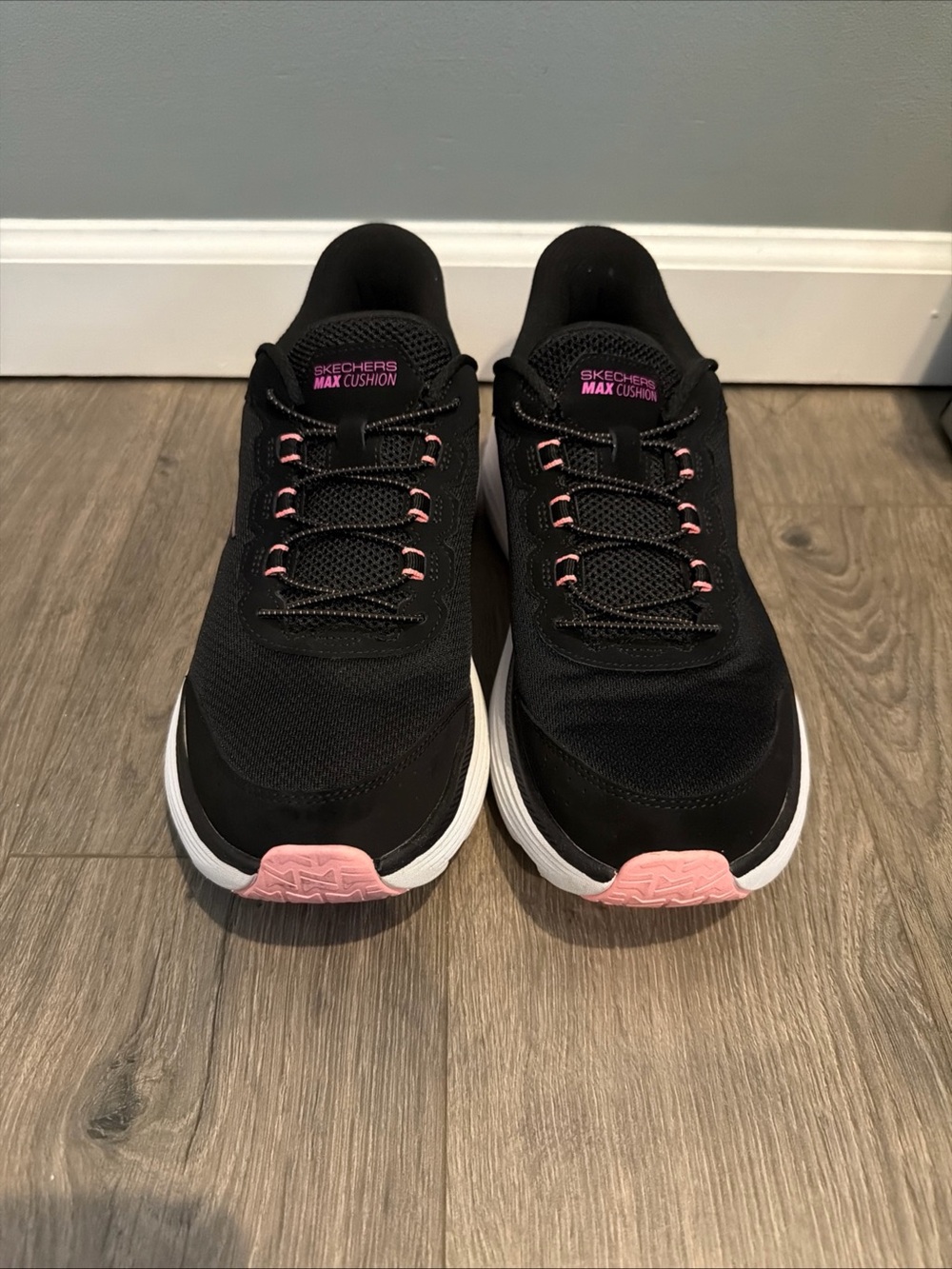 Skechers Max Cushioning Endeavour Cardova Shoes Women's‎ Black/Pink Slip-ins EUC - Picture 3 of 7